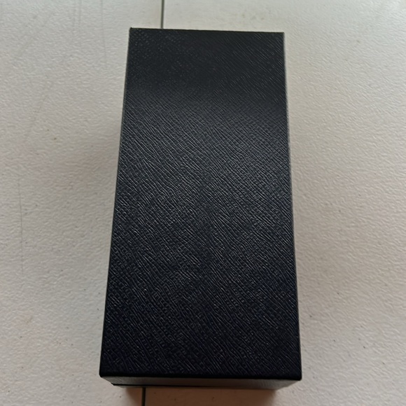 Women’s Black Prada Sunglasses New with box but no Price tag. - Picture 13 of 16